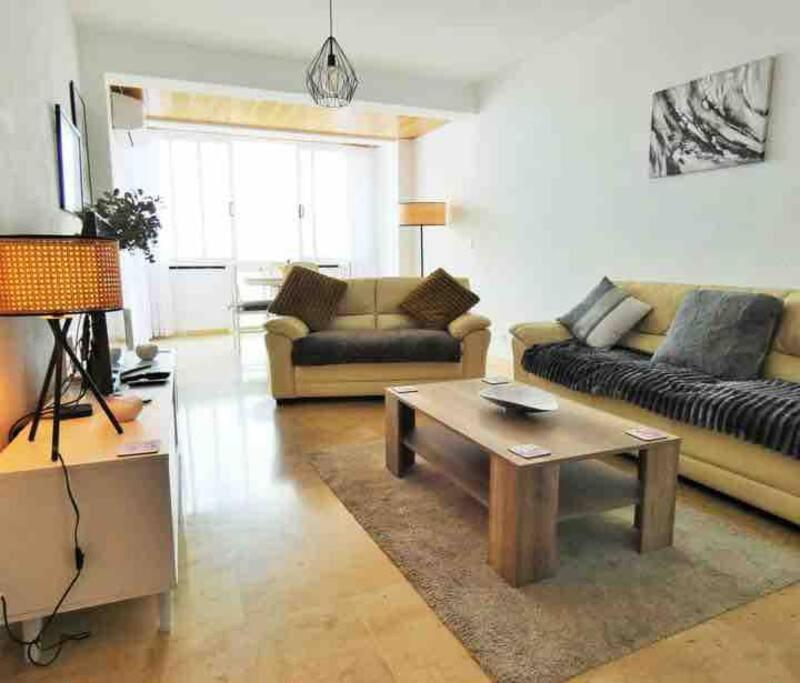 Lovely 2 Bedroom Apartment 2Nd Line To Beach El Albir Buitenkant foto