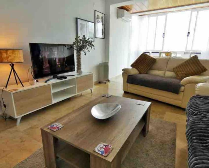 Lovely 2 Bedroom Apartment 2Nd Line To Beach El Albir Buitenkant foto
